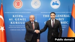 Turkey - Armenian parliament speaker Alen Simonian meets his Turkish counterpart in Ankara, May 4, 2023.