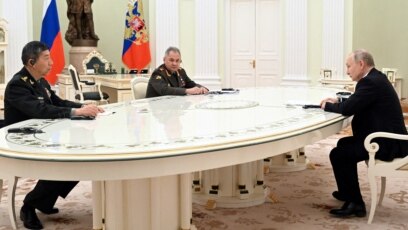 Руският президент ВладимирПутин се срещна с китайския министър на отбраната