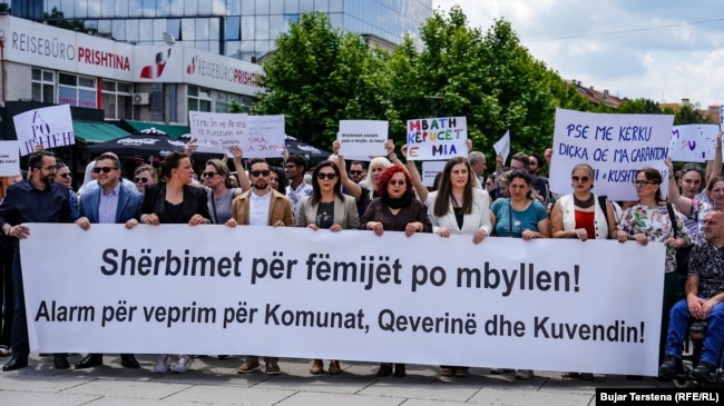 Protesta në Prishtinë e mbajtur më 30 maj 2024.