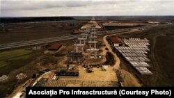 Partea de nord a centurii Capitalei este împărțită în patru loturi. Două dintre ele sunt deja în lucru. Imagine generică de pe lotul 2, construit de antrepriza românească UMB.