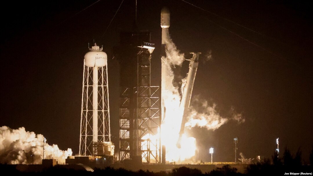 Старт ракеты Falcon 9