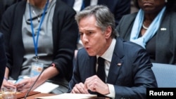 Ентоні Блінкен закликав Раду безпеки ООН не обманювати себе закликами до припинення вогню, попередивши, що ця помилка була допущена ще в 2015 році після першого вторгнення Росії в Україну.