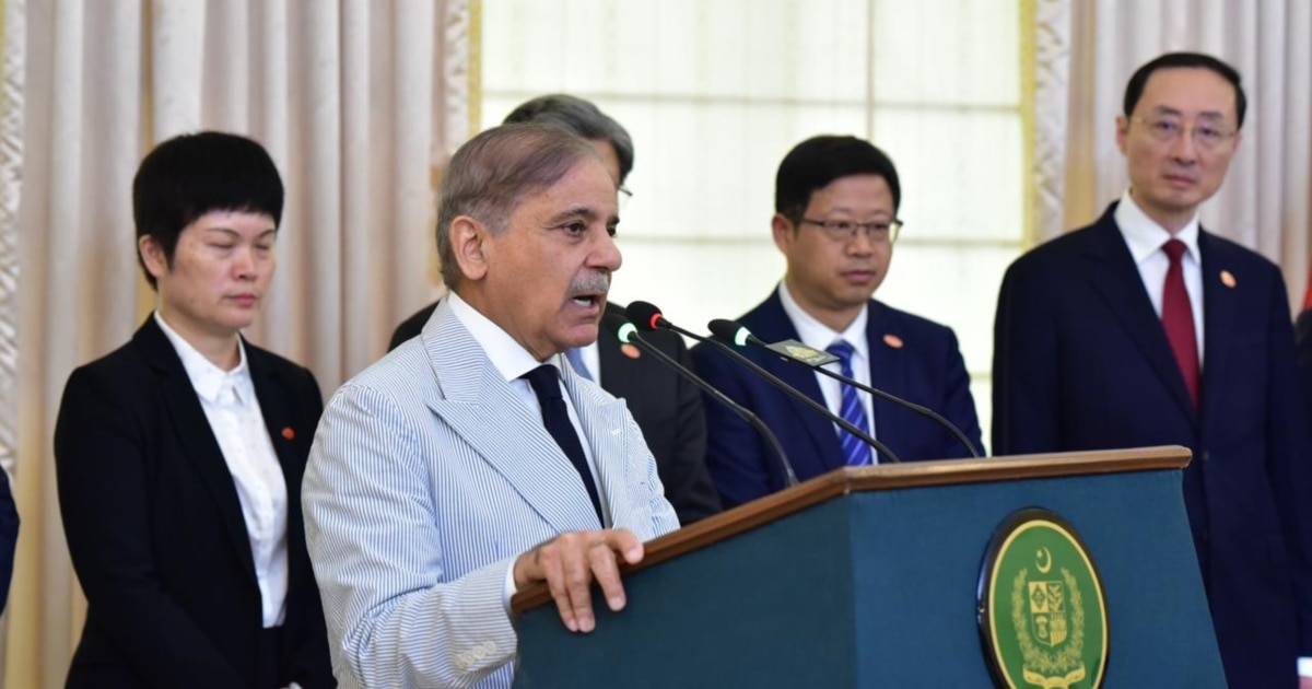 PM Sharif Heads To China As Pakistan Steps Up Iran Mediation Efforts
