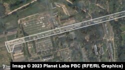 Satellite images from Planet Labs show a 2-kilometer Wagner column arriving at a camp in the village of Tsel, Belarus, on July 17.