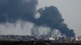 Dim se diže na sjeveru Gaze tokom tekućeg konflikta Izraela i militantne grupe Hamas, 12. maj 2024. 