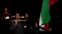 Сторонники власти Ирана на улицах Тегерана поддерживают удары по Израилю. Иран атаковал Израиль в ночь на 14 апреля, запустив более 300 ракет и беспилотников. В заявлении пресс-службы Армии обороны Израиля (ЦАХАЛ) утверждается, что &laquo;подавляющее большинство ракет, запущенных из Ирана, были перехвачены за границами Израиля&raquo;<br />
&nbsp;