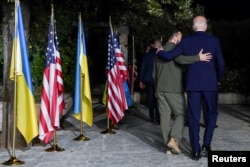 Президенти України і США зеленський і Байден під час Саміту G7. Італія, 13 червня 2024 року