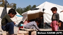 په هرات کې د زلزله ځپلو کمپ. October 18, 2023