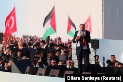 Erdogan u obraćanju na mitingu u Instanbulu, 28. oktobra 2023.