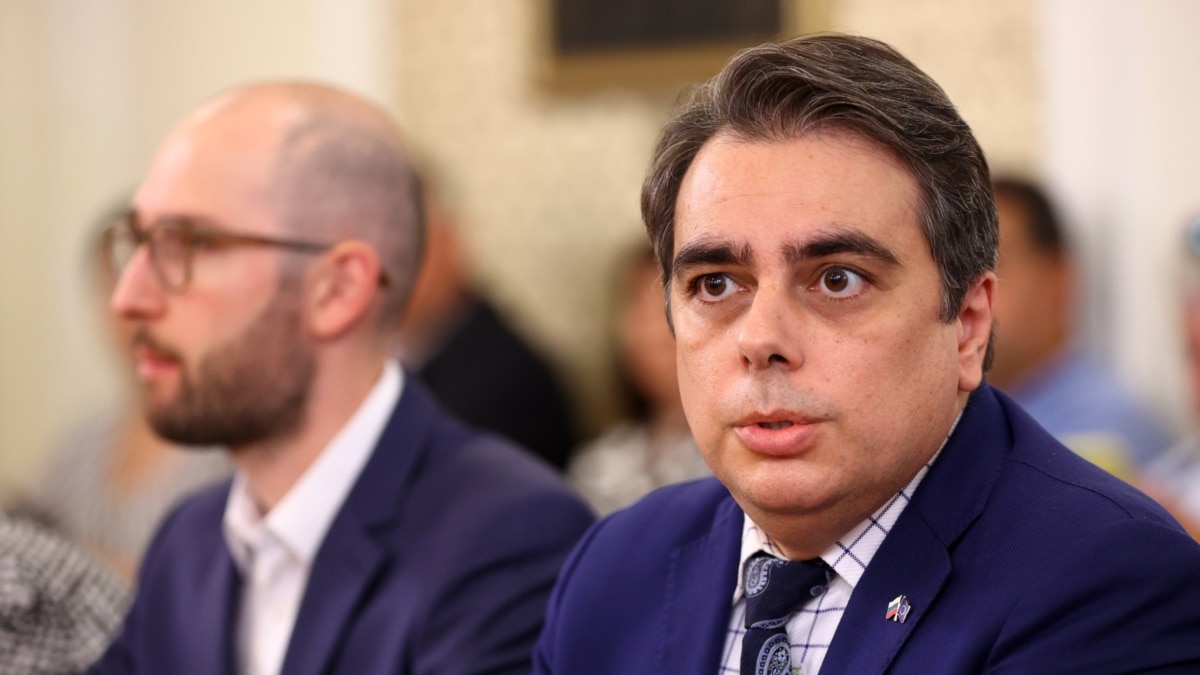 Министърът на финансите Асен Василев оттегли подкрепата на министерството за