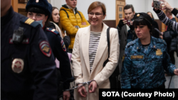 Lilija Csanyiseva a bíróságon