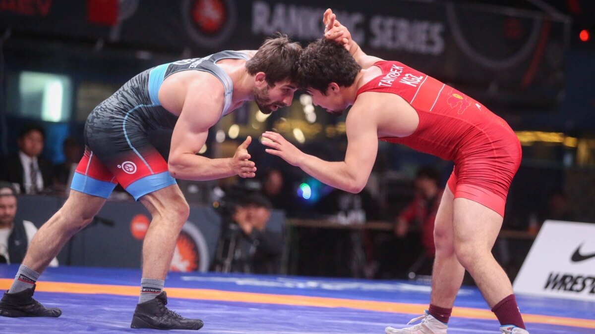 Freestyle wrestling two Kyrgyz wrestlers reached the finals of the