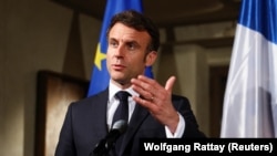 Presidenti i Francës, Emmanuel Macron, ne samitin e Komunitetit Politik Evropian në kryeqytetin moldav, Kishinau, 1 qershor 2023.
