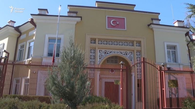 Турция открыла в Душанбе визовый центр 