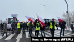 Протест польських фермерів. Блокада кордону у пункті пропуску Дорогуськ, Польща, лютий 2024 року 