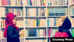کتابخانه زن در کابل