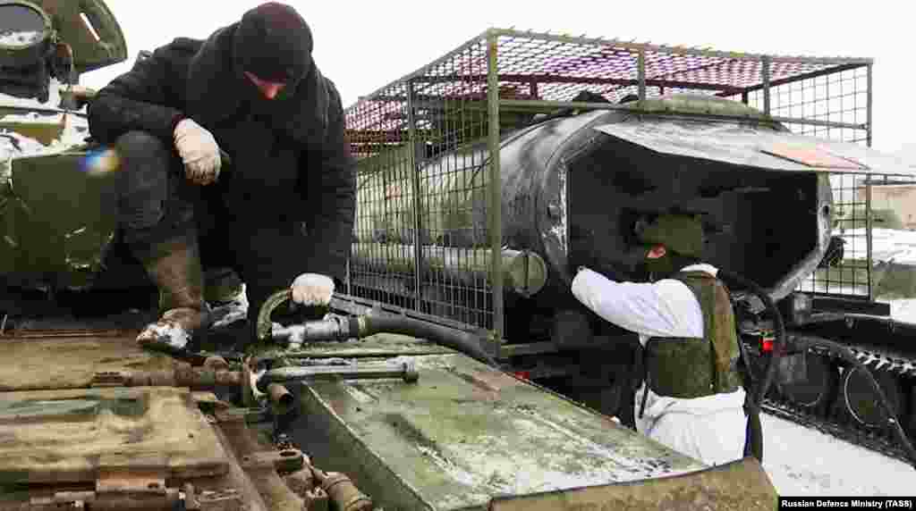 The same fuel truck also has wire mesh fitted to its tank, apparently in an effort to protect it from drone-dropped bomblets. &nbsp; &nbsp;