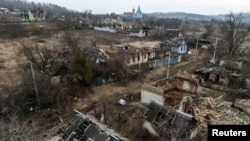 Napuštene kuće koje su teško oštećene tokom ruskog napada na Ukrajinu u selu Bogorodično, Donjecka oblast, Ukrajina, 13. februara 2024. Ilustrativna fotografija