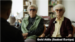 Ilona és Erzsébet több mint két éve lakik a budaörsi MET idősotthonban. Tudják, hogy gondok vannak