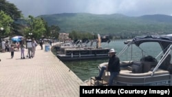 U Ohridu će ipak uspjeh turističke sezone zavisiti od broja stranaca koji će ga posjetiti, kažu turistički radnici. Ohridsko jezero, fotografija iz maja prošle godine.