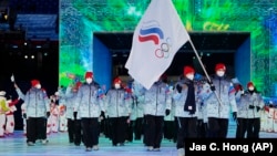 2022 жылғы Пекин олимпиадасына Ресей спортшылары тусыз және әнұрансыз қатысқан