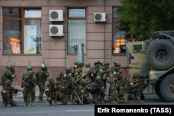 Дондағы Ростов қаласындағы әскери нысандарды басып алғанын айтқан "Вагнер" жасағы. 24 маусым 2023 жыл.