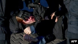 Задержание во время демонстрации против частичной мобилизации, объявленной в России после начала войны в Украине. 24 сентября 2022 года