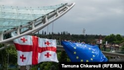 საილუსტაციო ფოტო: საქართველოსა და ევროკავშირის დროშები