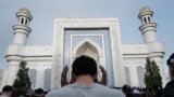 Thousands congregated at the Central Mosque in Almaty, Kazakhstan, on April 10 to offer Eid al-Fitr prayers, marking the conclusion of the holy month of Ramadan.<br />
&nbsp;