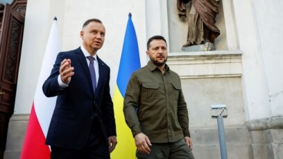 Президентът на Украйна Володимир Зеленски и полският му колега Анджей