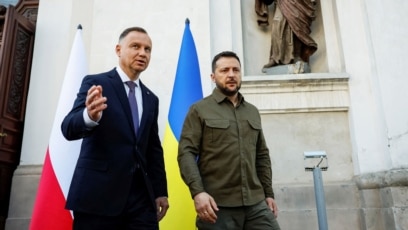 Президентът на Украйна Володимир Зеленски и полският му колега Анджей