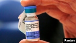 Një dozë e vaksinës kundër fruthit. Fotografi ilustruese nga arkivi. 