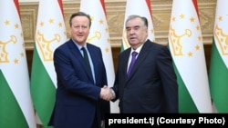 Глава МИД Великобритании Дэвид Кэмерон и президент Таджикистана Эмомали Рахмон. 