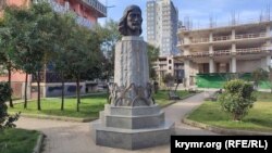 Памятник Селиму Химшиашвили, боровшемуся в XIX веке против власти Османской империи