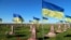 Одно из новых военных кладбищ в Украине