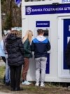 Kosovo: Serbs from Kosovo towards the border points to receive the salaries and pensions of Serbia