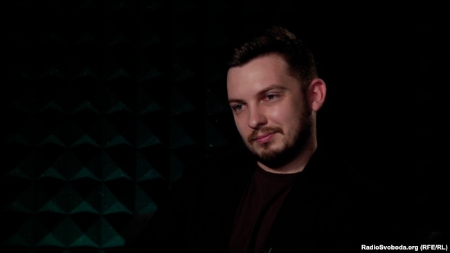 Журналіст Радіо Свобода Тарас Левченко під час запису інтерв'ю, Київ, 19 червня, 2024 року