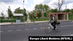 Comuna din Moldova în care vor veni șefii a 50 de țări. „Râde inima”, dar... „ne-au spus să stăm în ogradă”