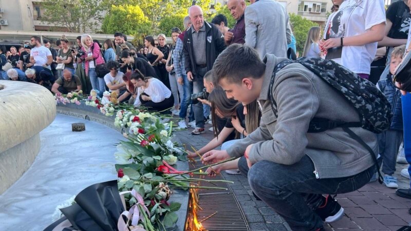 U Podgorici odata počast žrtvama u Srbiji, u nedjelju Dan žalosti u Crnoj Gori