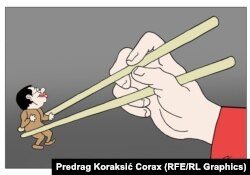 Karikaturista Predrag Koraksić Corax stalni je saradnik Radija Slobodna Evropa i jednom sedmično objavljujemo njegov komentar političkog života Srbije bez riječi.
