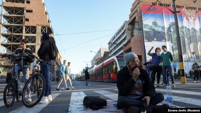 Студенти блокираха движението на централни улици в Белград, 25 декември 2023 г.
