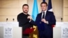 Президенты Украины и Франции Владимир Зеленский и Эммануэль Макрон на встрече в Елисейском дворце 16 февраля 2024 года
