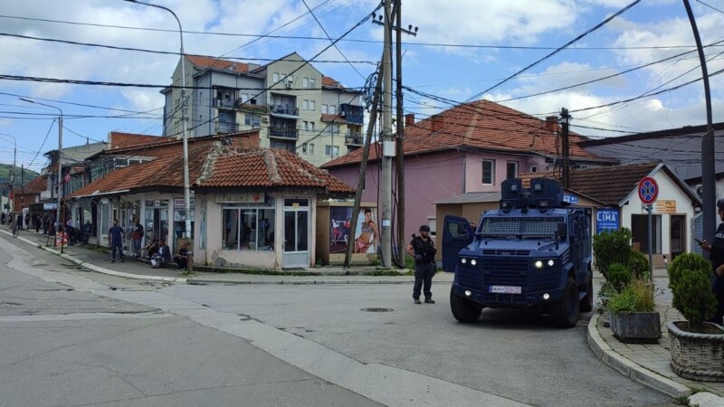 Детонации во близина на полициски станици на северот на Косово