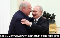 Президент Росії Володимир Путін (праворуч) і Олександр Лукашенко під час зустрічі у Кремлі. Москва, 5 квітня 2023 рок