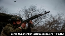 Український військовослужбовець протиповітряної оборони поблизу міста Бахмуту на Донеччині, 6 березня 2024 року