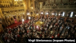 Ortodocșii din România vor celebra din acest an 16 noi sfinți. Printre aceștia, și trei clerici care au avut legături cu legionarii. În imagine, Catedrala din Timișoara. 