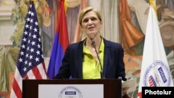 Armenia-Head of USAID Samantha Power meets with media representatives at the Cafesjian Center, 10July2024