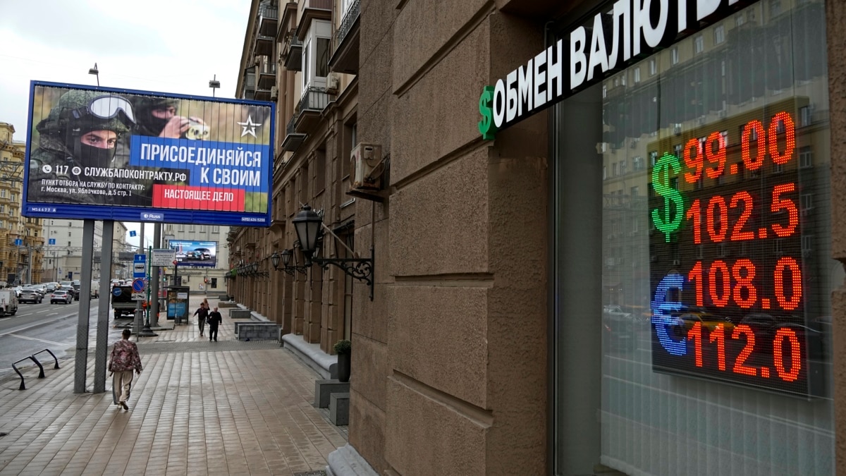 Russian Central Bank Hikes Rates To Percent Issues Hawkish Guidance