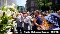 Građani Sarajeva odaju počast žrtvama srebreničkog genocida, 9. juli 2023.