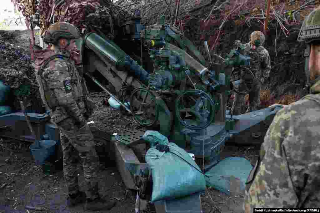Українські військові активно застосовують 155-міліметрові гаубиці М777, які ЗСУ передали США й інші країни в рамках оборонної допомоги. Саме за допомогою цієї зброї, військам вдається стримувати російські сили на Донбасі й інших ділянках фронту.&nbsp;